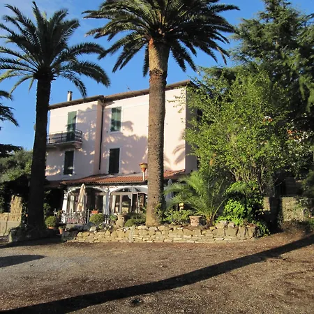 Otel Ristorante Il Caminetto 2*