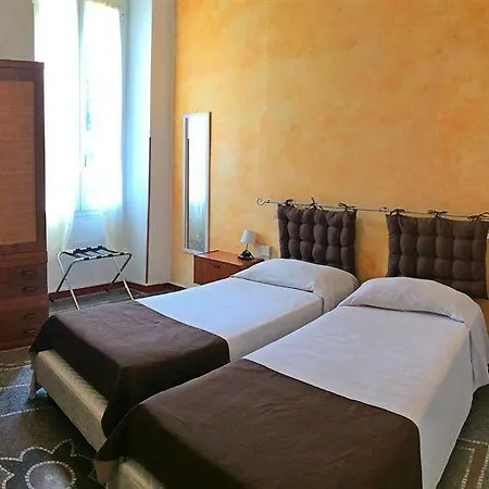 Hotel Ristorante Il Caminetto 2*