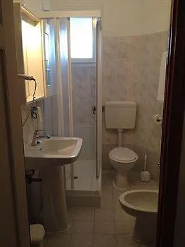 מלון Ristorante Il Caminetto 2*