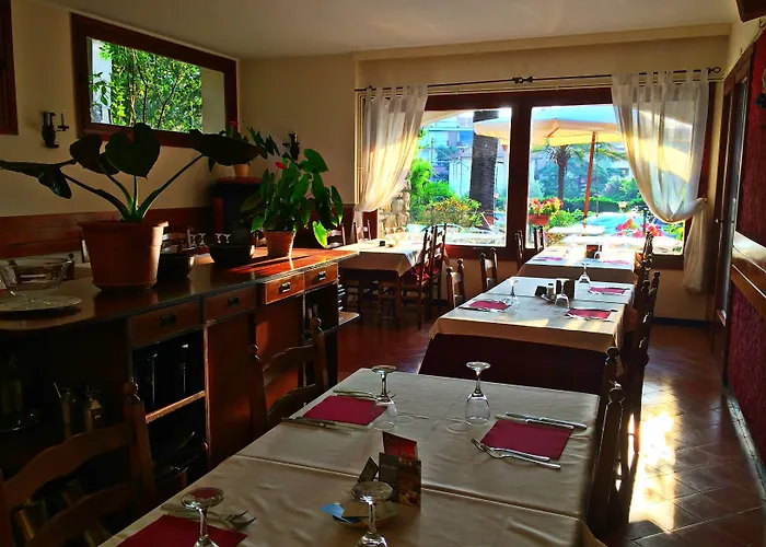 فندق Ristorante Il Caminetto