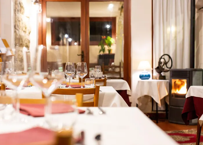 فندق Ristorante Il Caminetto 2*