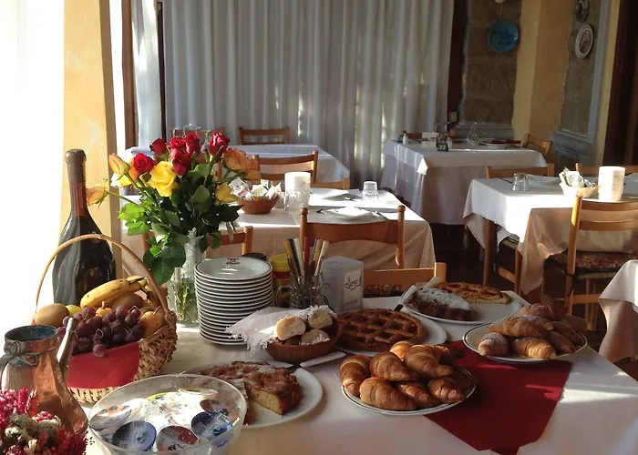 فندق Ristorante Il Caminetto 2*