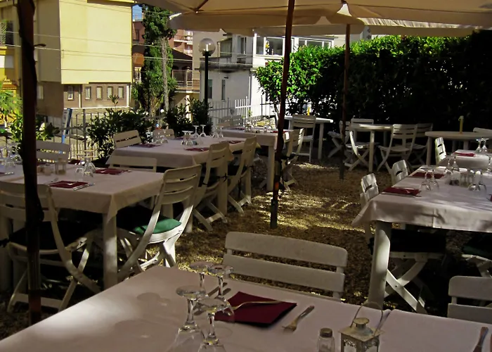 Ristorante Il Caminetto 2* دْيانو مارينا