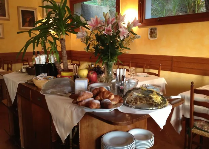 Ristorante Il Caminetto فندق دْيانو مارينا